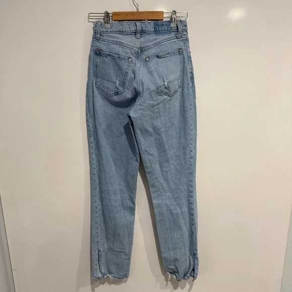 Abercrombie & Fitch Curve Love Ultra High Rise 90s Straight Jean - Picture 3 of 9
